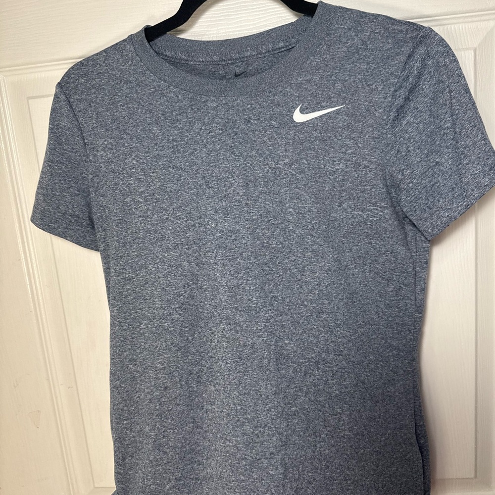 Nike Gray Short Sleeve Tee Athletic Performance